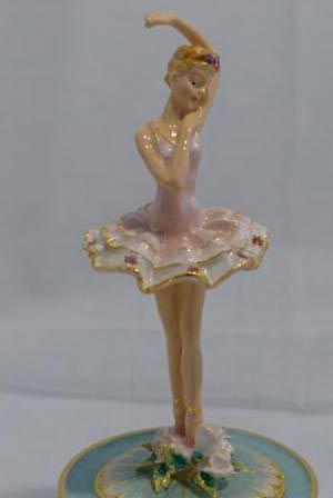 http://cellenser.de/docs/ballerina-rose.jpg